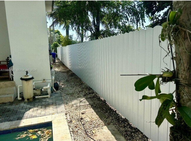 Building Photo - 2786 SW 34th Ave