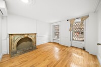 Building Photo - 439 W 43rd St