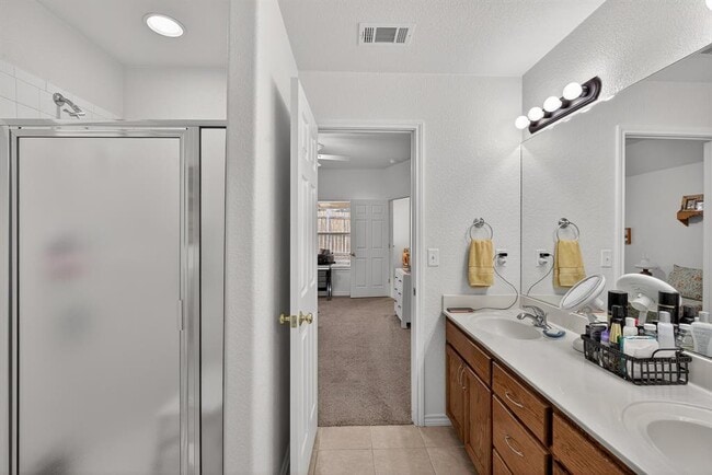 Building Photo - 268 Braeburn Cir