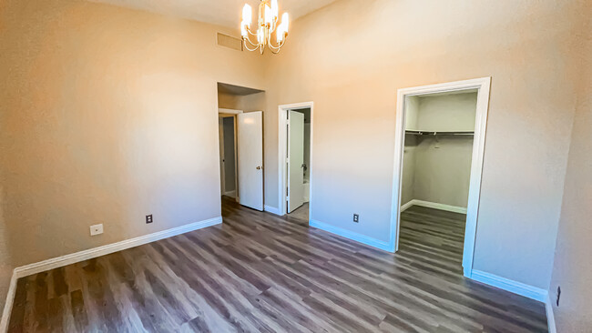 Building Photo - 2053 Quarry Ridge St