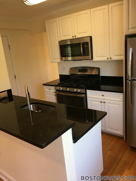 Building Photo - 1 Langdon Square