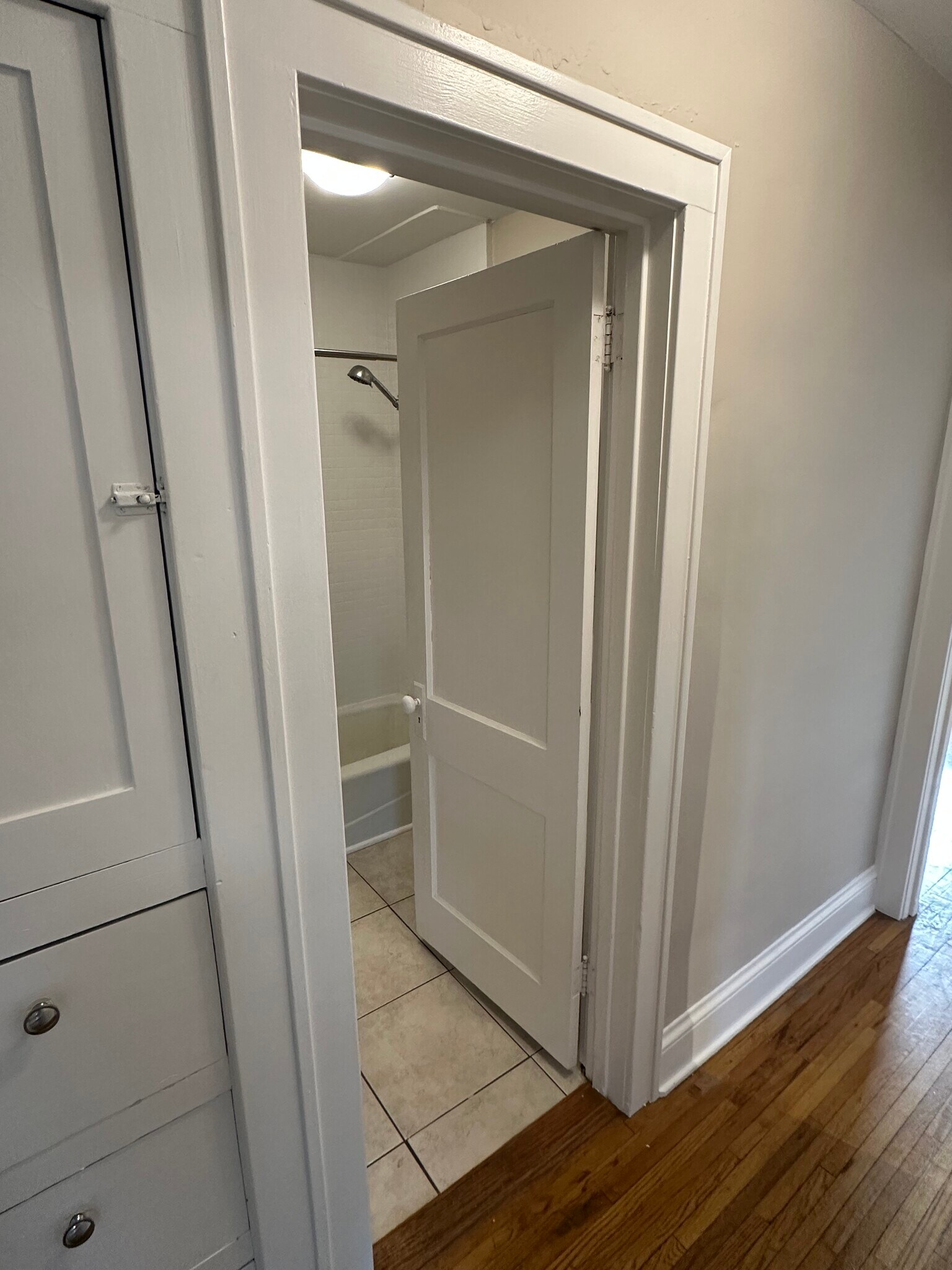 Building Photo - 235 Logan Ave N