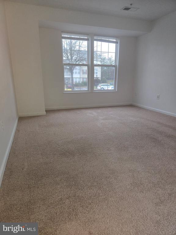 Building Photo - 7516 Snowpea Ct