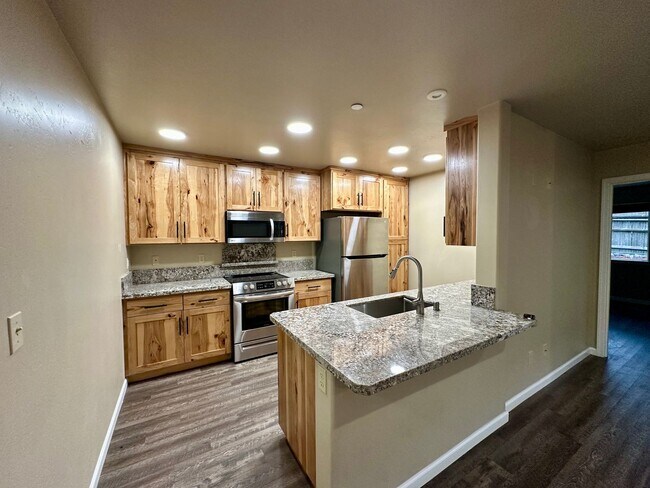 Building Photo - 259 Hodgson St