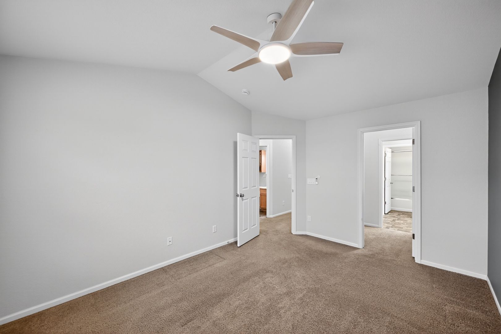 Building Photo - 12743 Leyden St