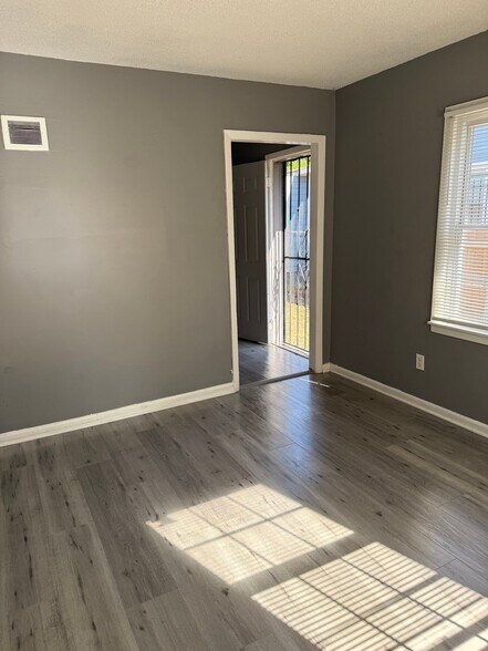 Building Photo - 3394 Pine Ridge Ln