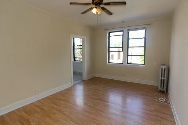 Building Photo - 4856 N Damen Ave