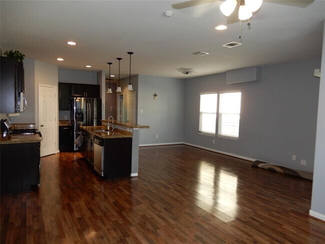 Building Photo - 17115 Wilthorne Gardens Ct