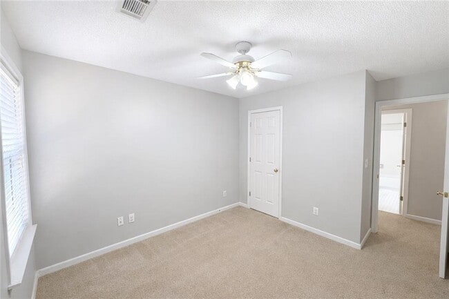 Building Photo - 5830 Haterleigh Dr