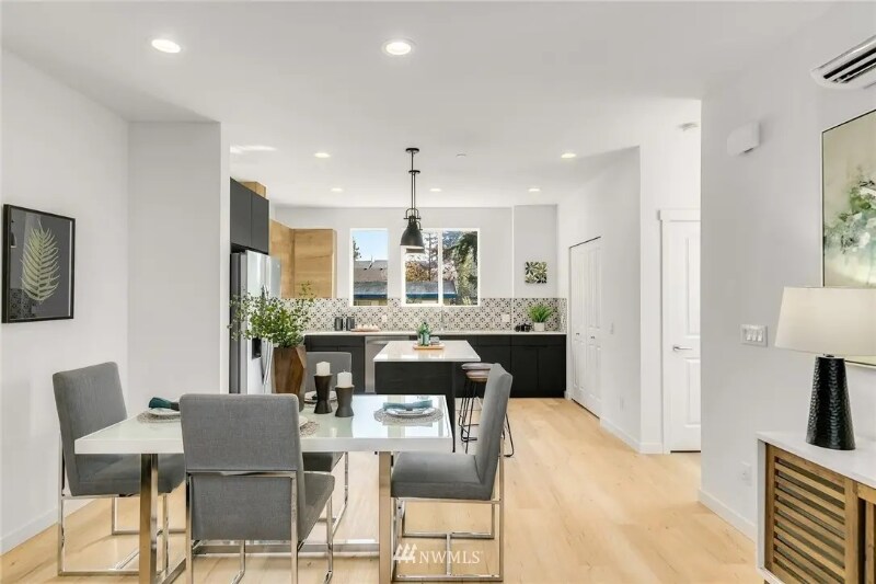 Building Photo - 2156 N 185th St