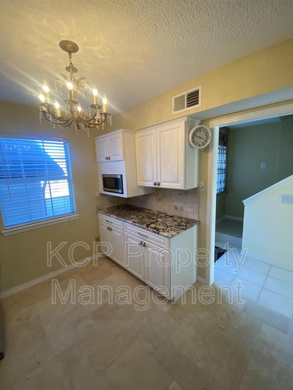 Building Photo - 2600 Brooken Hill Dr