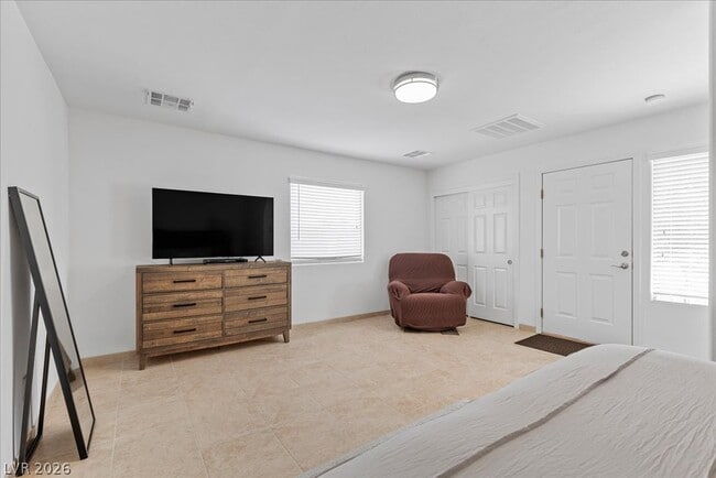Building Photo - 2204 Trident Maple St