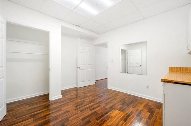 Building Photo - 10895 Glenbarr Dr