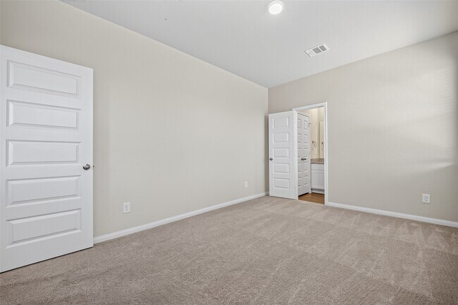 Building Photo - 13758 Goldeye Dr