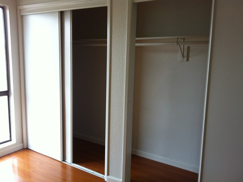 Closet - 106 N Chapel Ave