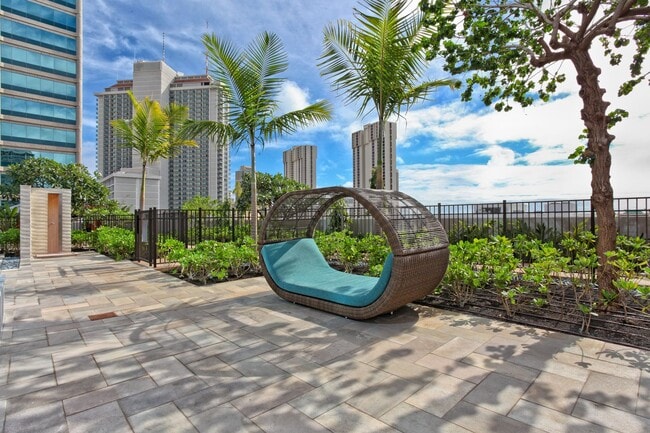 Building Photo - 1555 Kapiolani Blvd