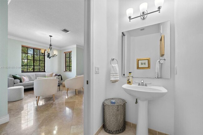 Building Photo - 2876 Kinsington Cir