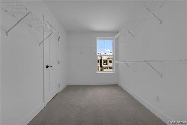 Building Photo - 10790 Barrett