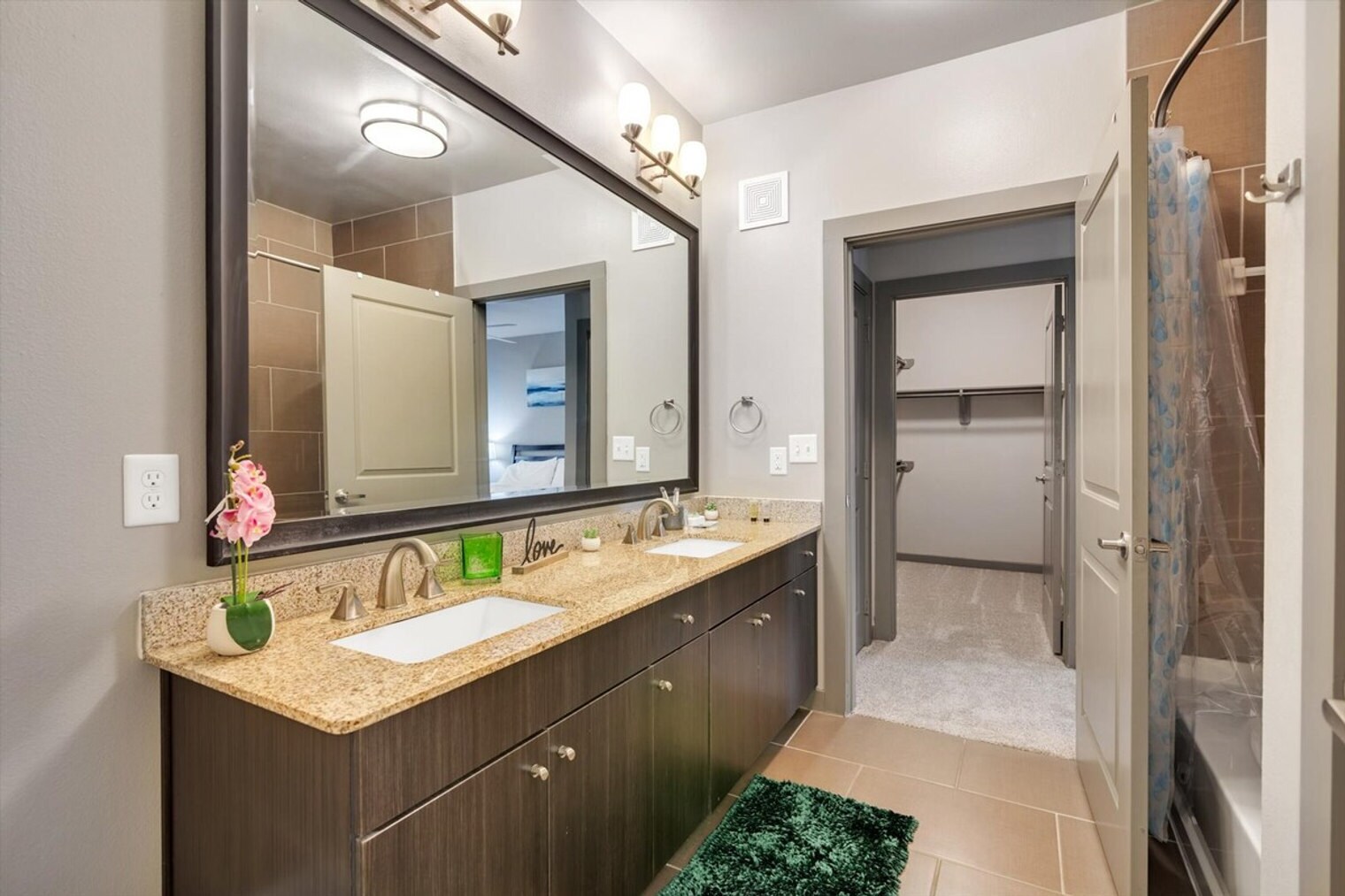 Building Photo - 7224 Staffordshire Blvd