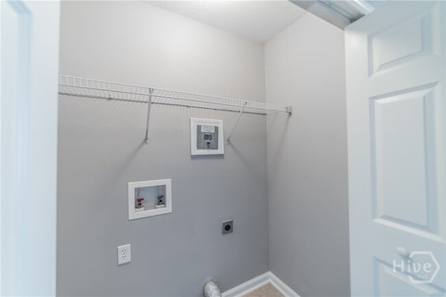 Building Photo - 580 Canyon Oak Loop