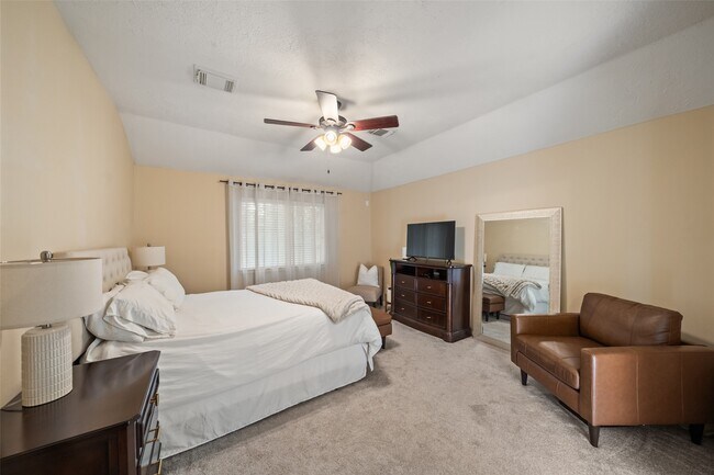 Building Photo - 135 S Delta Mill Cir