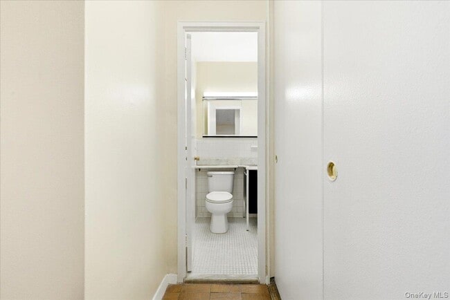 Building Photo - 70-25 Yellowstone Blvd