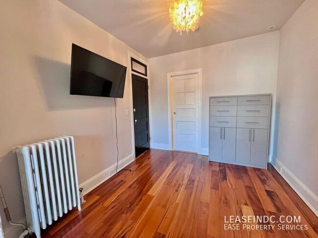 Building Photo - 5022 5th St NW