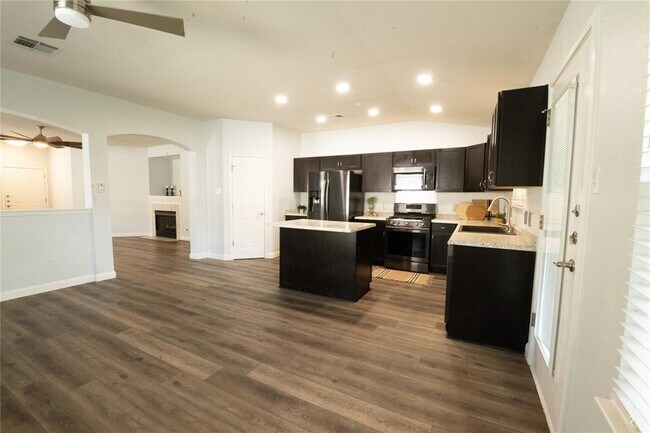 Building Photo - 17506 Bottle Springs Ln