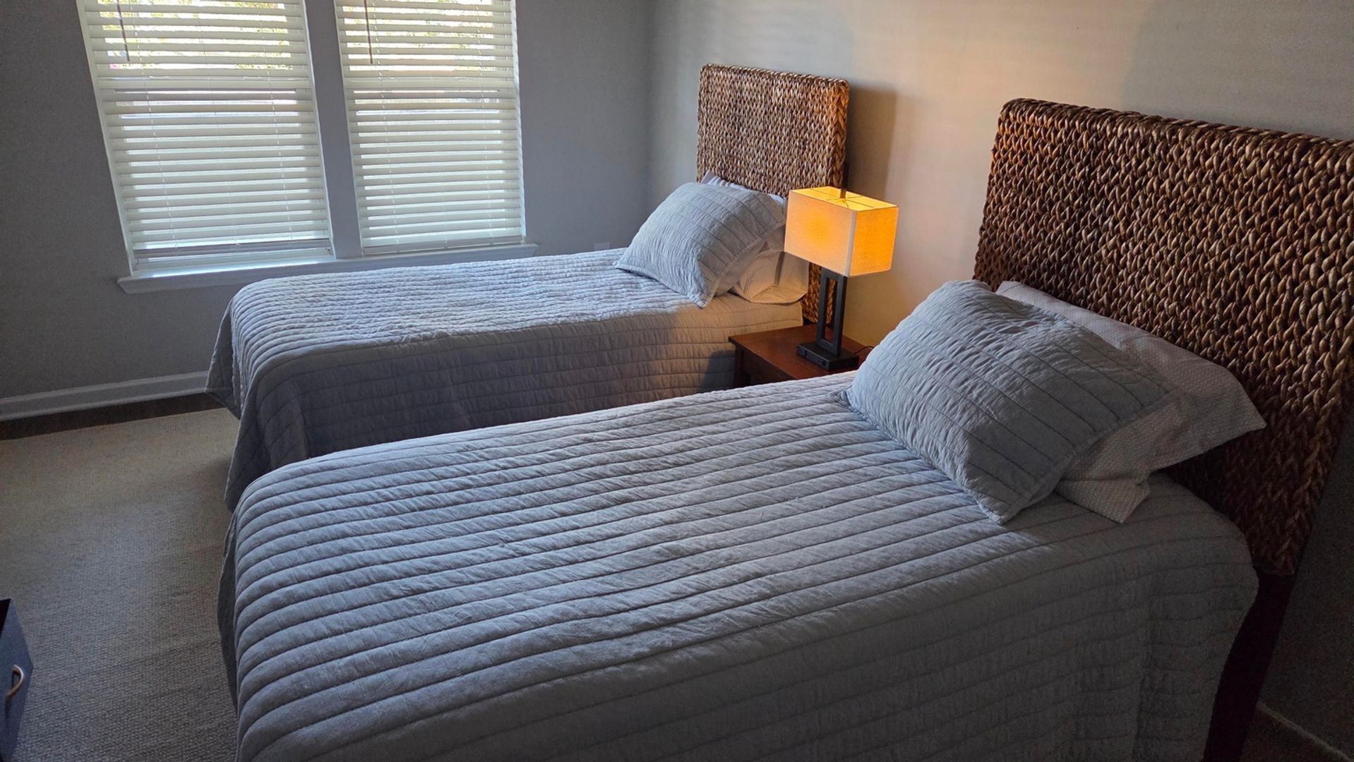 Building Photo - 113 Dapple Ct