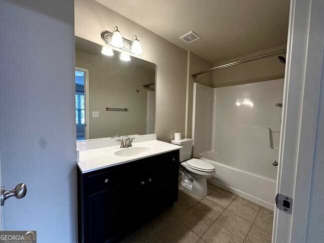 Building Photo - 5605 Upper Creek Ct