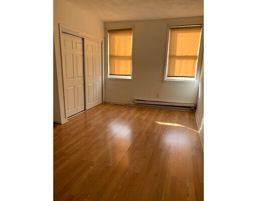 Building Photo - 270 Sumner St