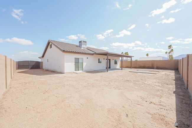 Building Photo - 13135 E 55th Ln