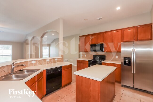 Building Photo - 8807 Rocky Knoll Ln