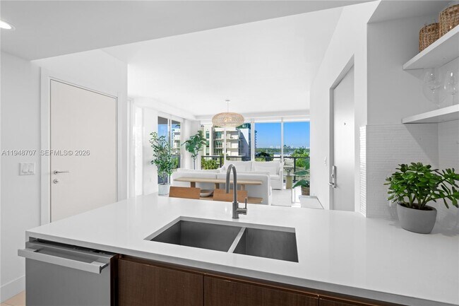 Building Photo - 1150 102nd St