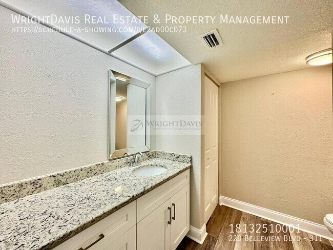 Building Photo - 220 Belleview Blvd