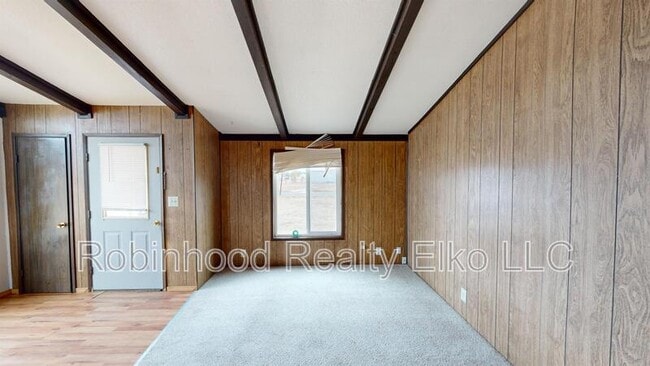 Building Photo - 417 Brent Ln