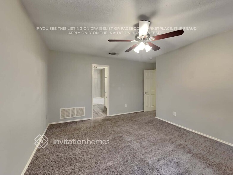 Building Photo - 1200 Cardinal Oaks Dr