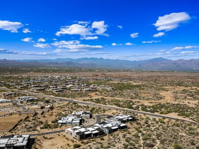 Building Photo - 12746 E Casitas Del Rio Dr