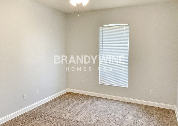 Building Photo - 6847 Rivercrest Dr