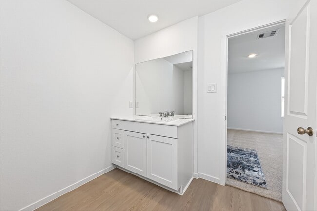 Building Photo - 6269 Alder Crk Dr