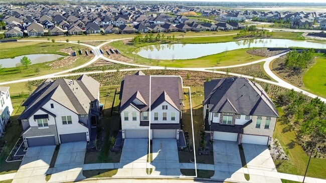 Building Photo - 21163 Medina River Dr