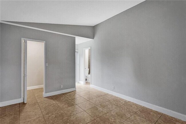 Building Photo - Beautiful Single Family Home