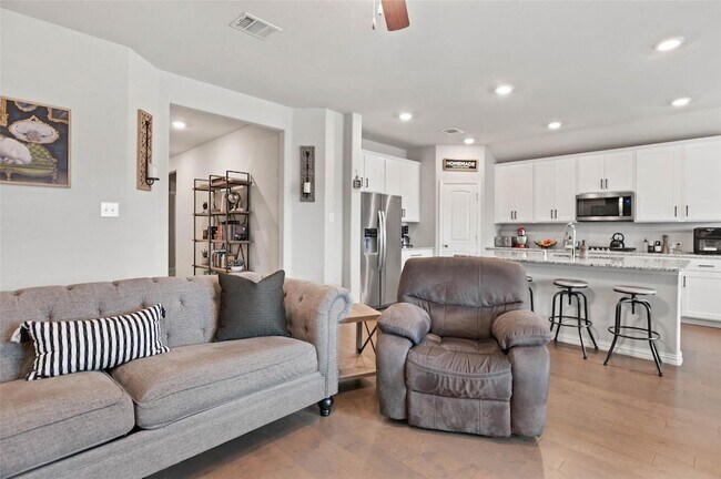 Building Photo - 5404 Everly Ct