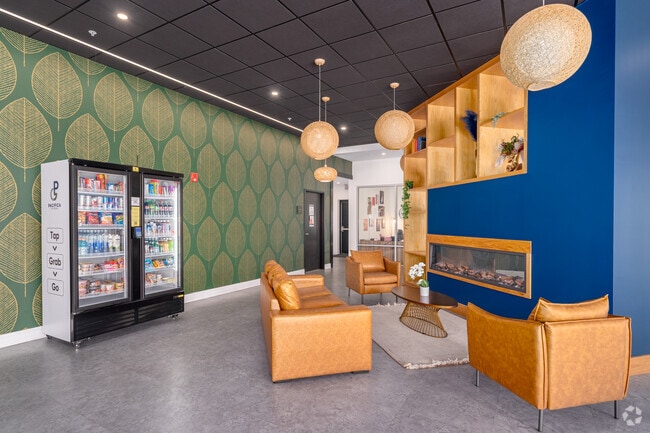Lobby Photo - Pacifica on Green