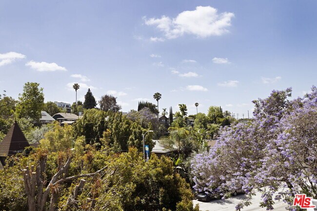 Building Photo - 741 Silver Lake Blvd