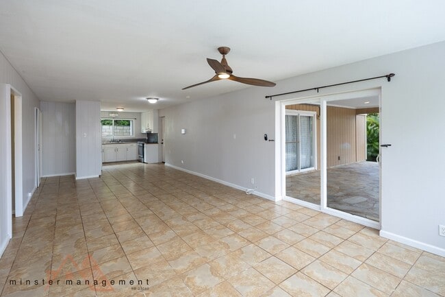 Building Photo - 1568 Kupau St