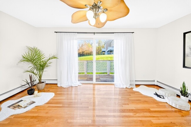 Building Photo - 82 Camelot Dr