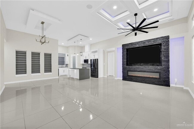 Building Photo - 20 Tierra Escondido