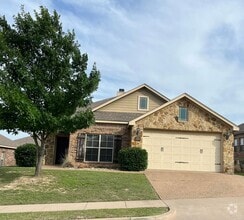 Building Photo - Single Family Home:  4 bedroom, 2 bath