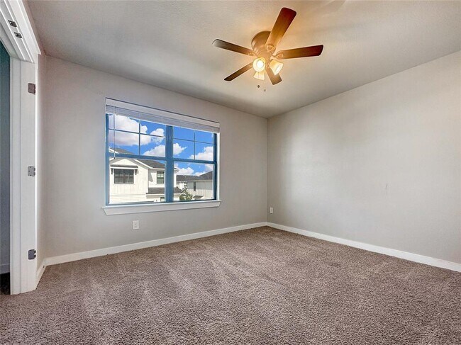 Building Photo - 179 Threshing Rd